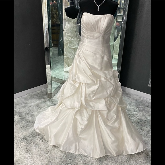 Dresses & Skirts - Jaqueline Exclusive #19879 Ivory Satin Wedding Gown